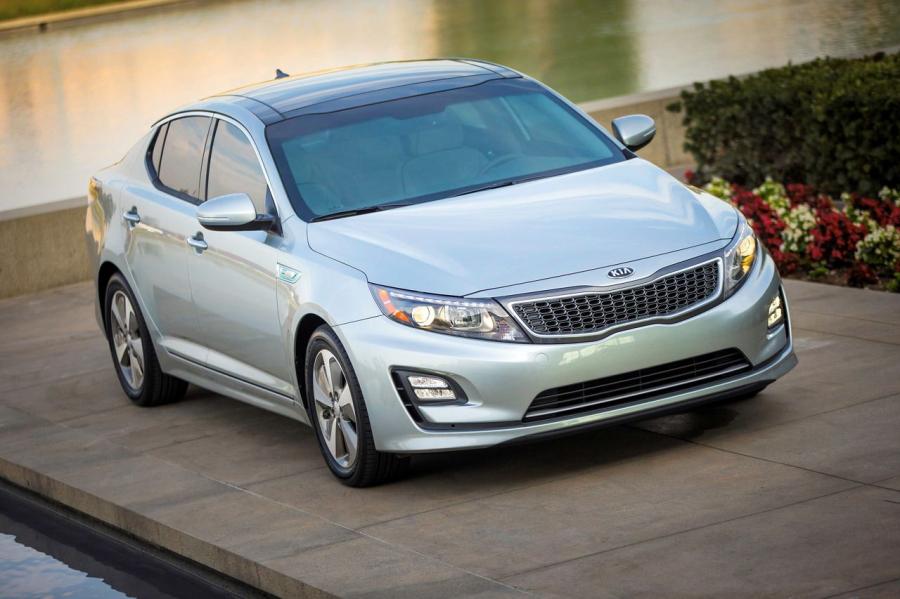  Kia Optima Hybrid 2014 года  (фото 2 из 32)